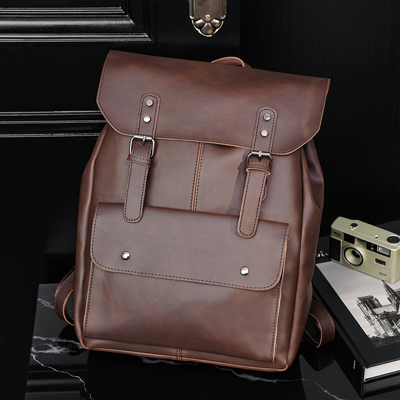 ヴィンテージ風のメンズレザーバックパック。14インチのノート - Leather Work Rucksack Mens のレビューと価格