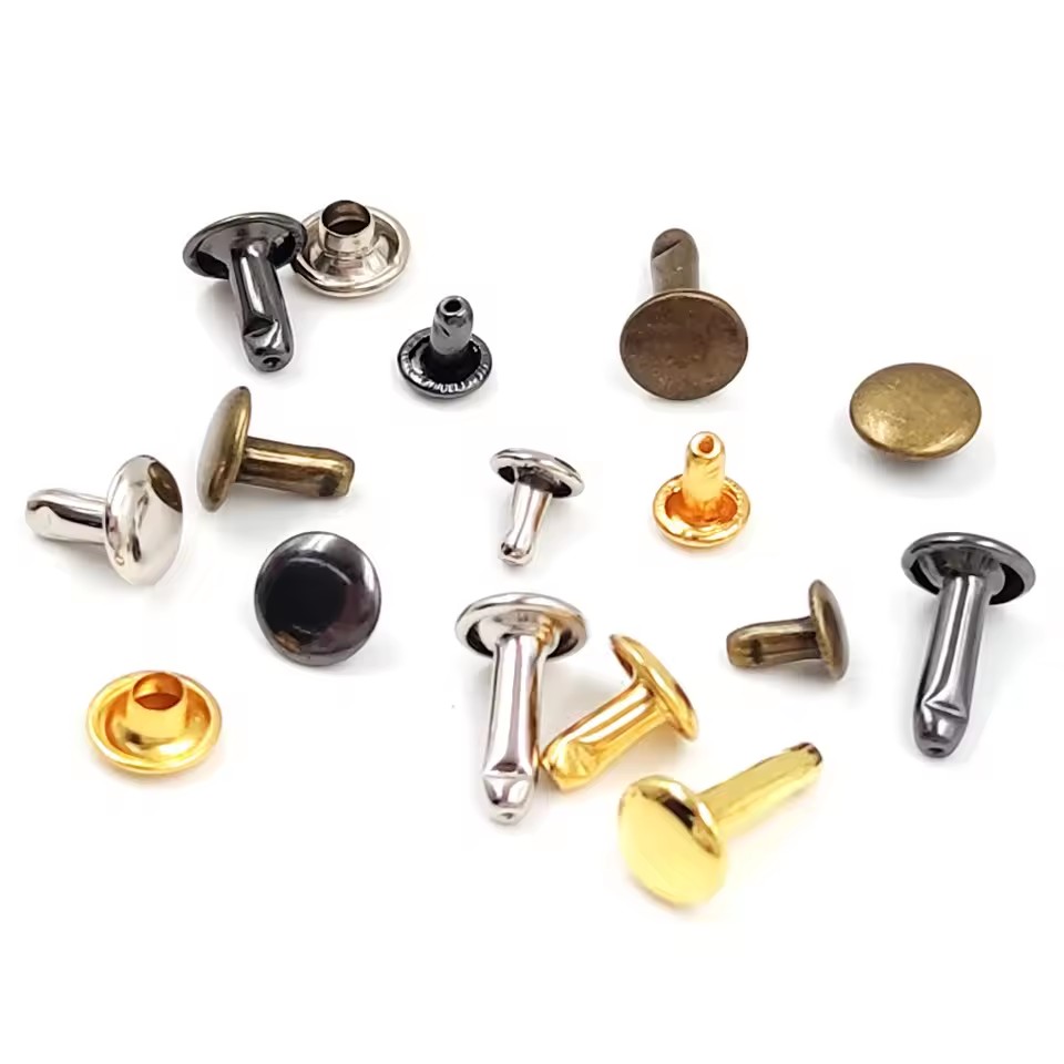 金属製ダブルキャップリベットスタッドラウンドスパイクネイル、 - Rivet Setter Tool のレビューと価格