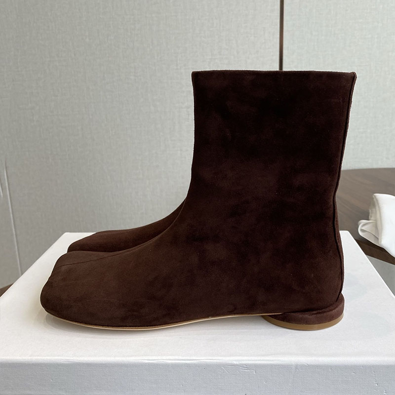 チェルシーブーツ女性スエードフラットボトムショートブーツラウ - Leatherwork Designs のレビューと価格