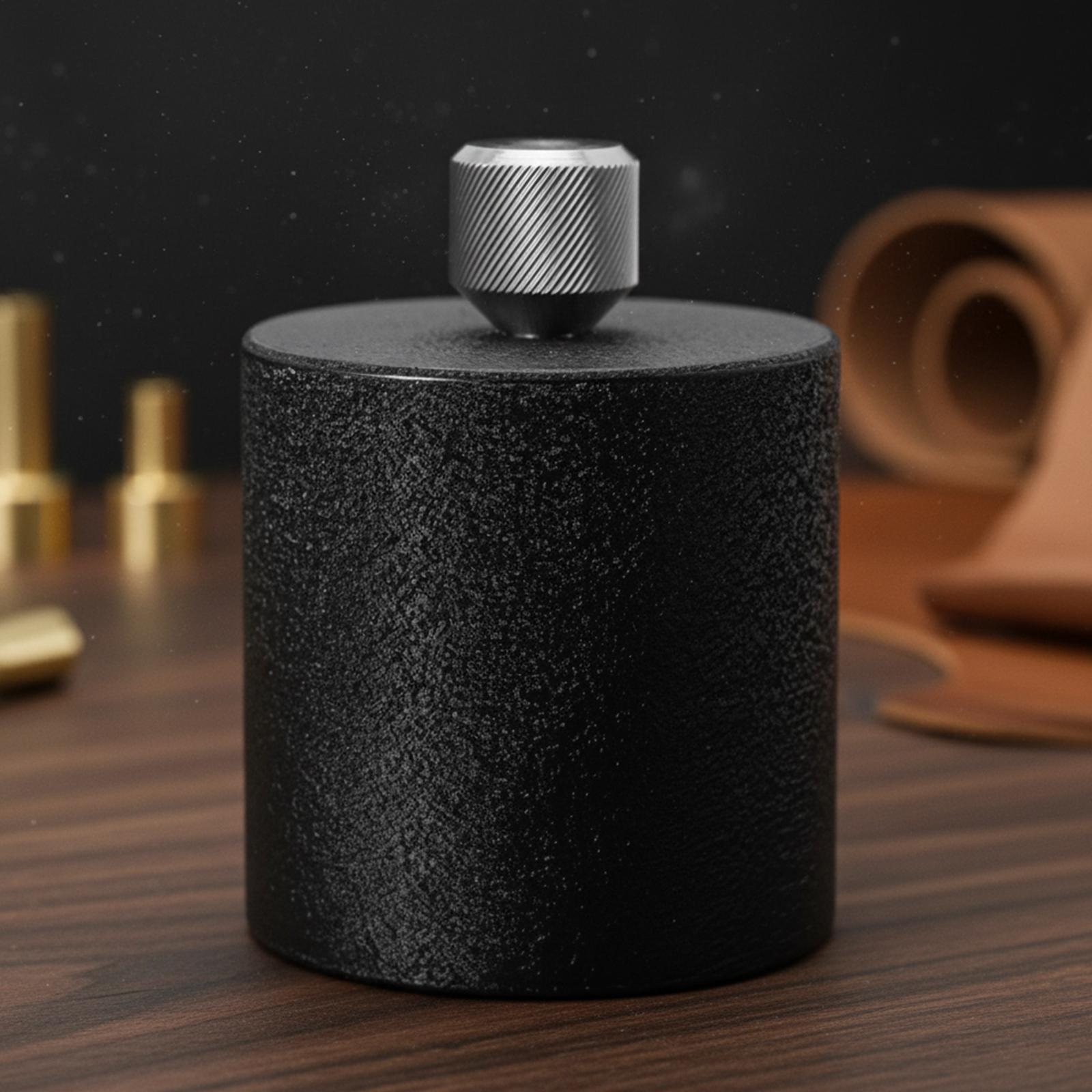 レザープレスツール、コンパクトで人間工学に基づいた使いやすい - Leatherwork Hand Press のレビューと価格